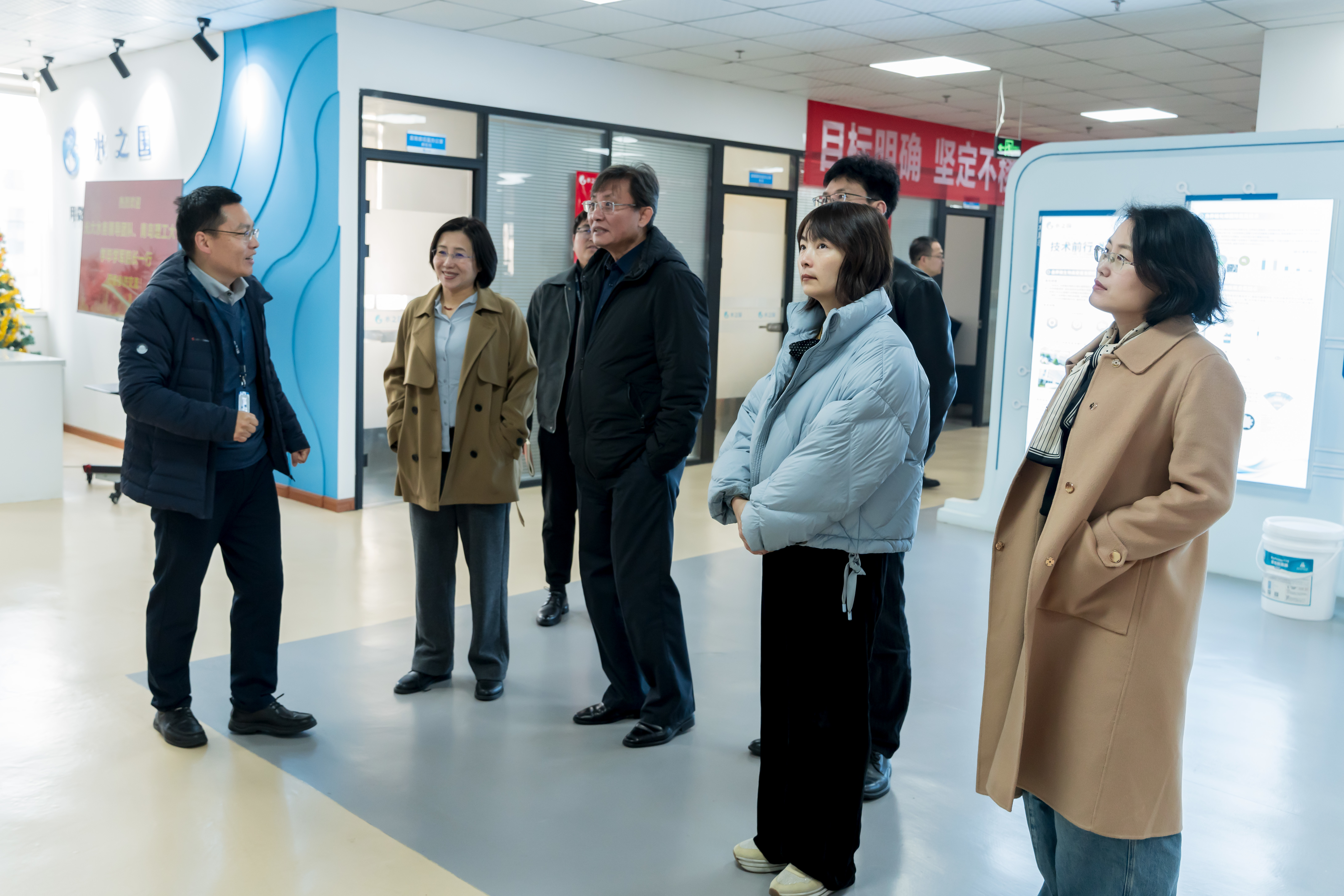 深入污水科技前沿，青岛理工&光大水务莅临k8凯发一触即发参观交流！
